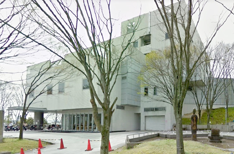 島本町立図書館